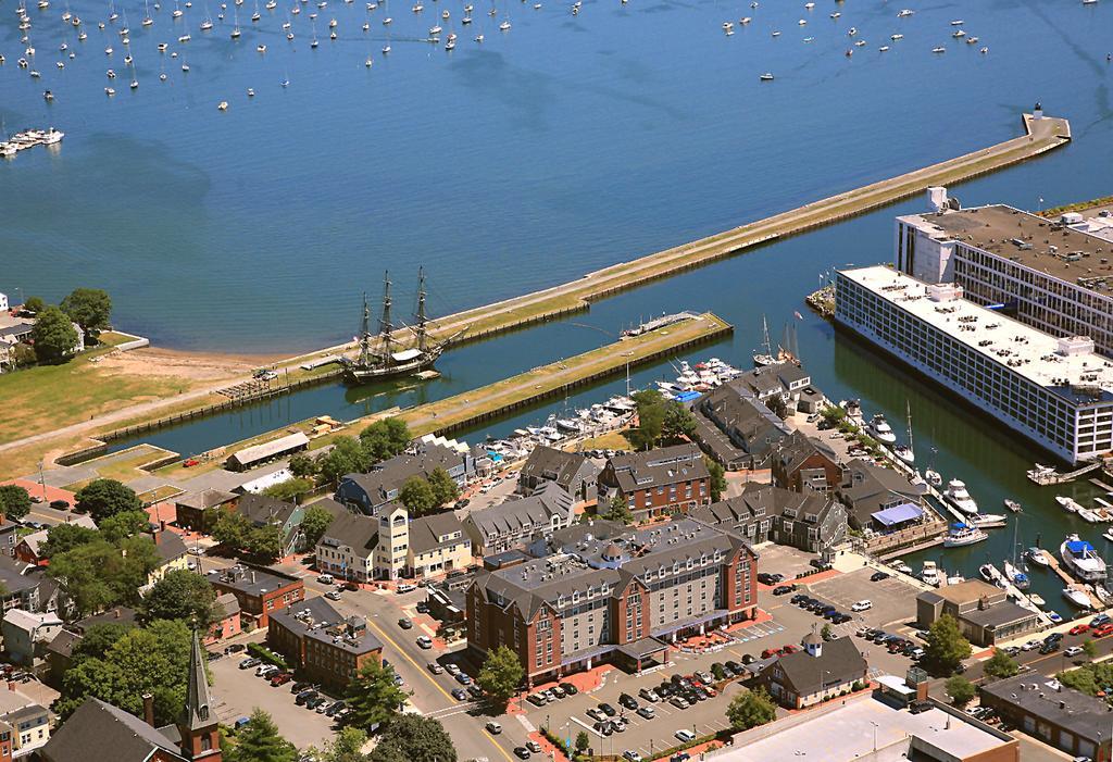 Salem Waterfront Hotel & Suites Exterior foto